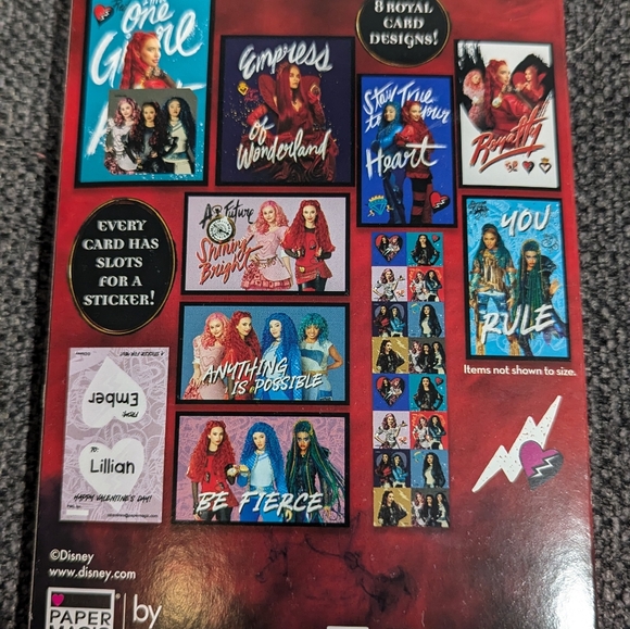 Descendants 4 Valentine Cards Rise of Red 2 boxes - Picture 4 of 5